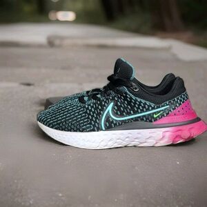 Nike React Infinity 3 Athletic Running Shoes Black Teal Pink Women's Size 8